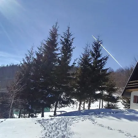 בית נופש Ema *